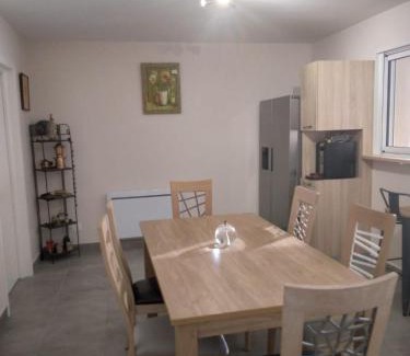 Versaugues Bed & Breakfast | Chez Nelly