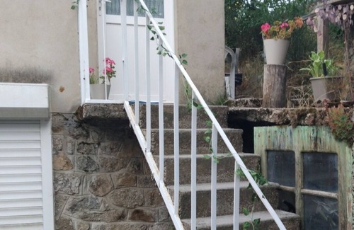 Rieutort-de-Randon House | CHEZ NIKI, escape to an oasis of nature in the heart of the Margeride!