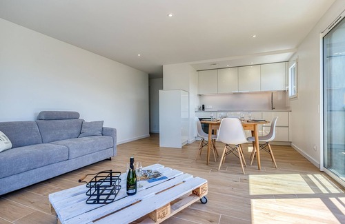 Veyrier-du-Lac Apartment | Chez NiLo - 5min de la Plage