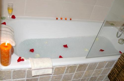 Argancon House | Chez Petit