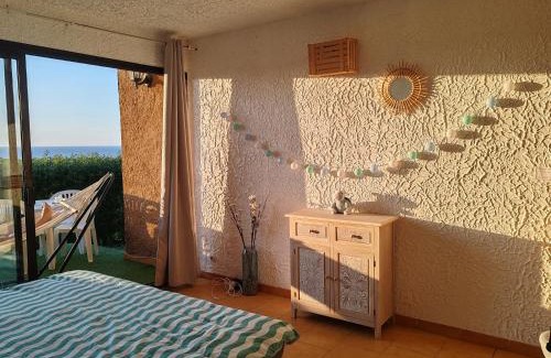 Marine de Saint Ambroggio Apartment | Chez Pierre et Sophie