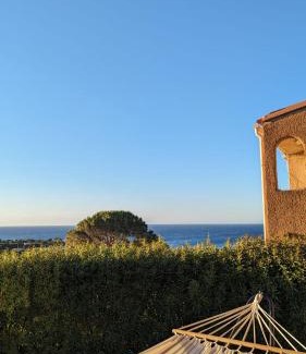 Marine de Saint Ambroggio Apartment | Chez Pierre et Sophie