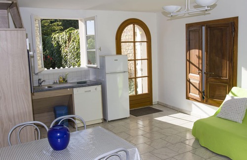 Remoncourt House | Chez Pierre