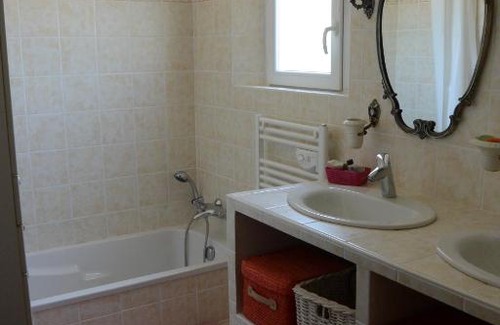 13th Arrondissement Bed & Breakfast | Chez Régine et Grégoire