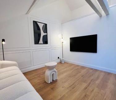 Poincare Apartment | Chez Sandrine, mon appartement élégant + parking