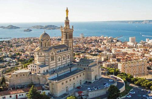 Saint-Lazare Apartment | Chez Sonia - Appart T3 Neuf - Vue Mer, 20 min du Vieux-Port, Gare St Charles