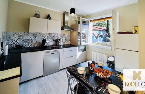 Buis-les-Baronnies Villa | Chez Tontine 8 people pool St Julien view air conditioning