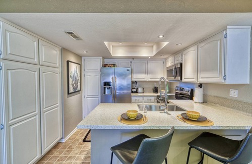Downtown Palm Springs Condo | Chic 1-bedroom, 2 baths condo in the heart of Palm Springs.