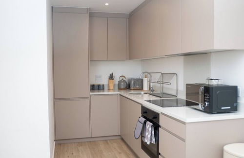 Central Milton Keynes Apartment | Chic 1-bedroom apartment in Milton Keynes with WiFi & Gym access