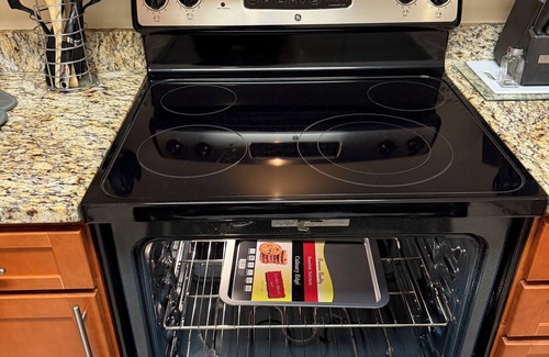 Buckingham Apartment | Chic 1-bedroom apartment with AC, fitness room in fantastic Arlington