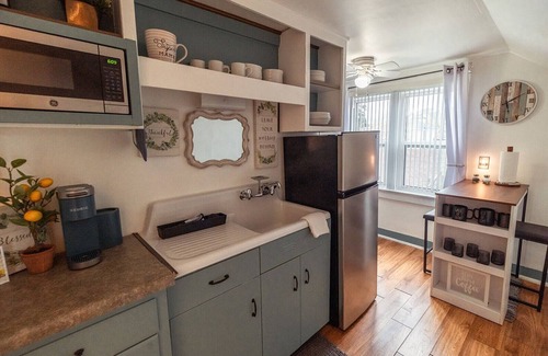 Ellis Historical District Apartment | Chic 1-bedroom apartment with WiFi, AC in fabulous Sheboygan