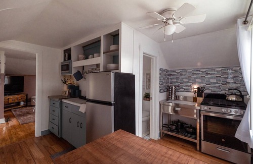 Ellis Historical District Apartment | Chic 1-bedroom apartment with WiFi, AC in fabulous Sheboygan