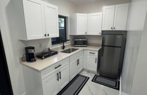 Miami Gardens Apartment | Chic 1-bedroom apartment with WiFi, AC in vibrant Miami