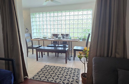 Greater Northdale Apartment | Chic 1-bedroom apartment in cool Tampa with AC