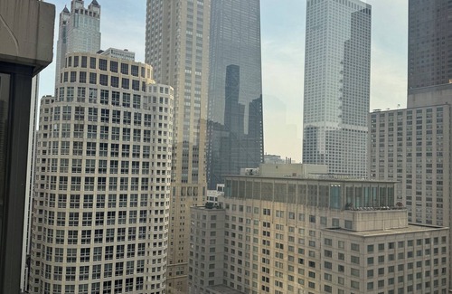 Near North Side Condo | Chic 1-bedroom condo in the heart of Chicago, next to Mag Mile