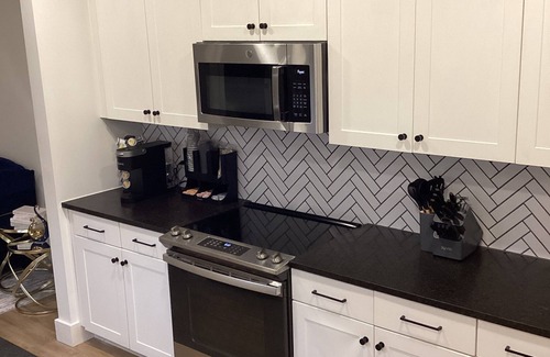 Atlanta Apartment | Chic 1-bedroom with AC and fitness room in Upper Westside Atlanta