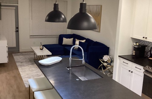 Atlanta Apartment | Chic 1-bedroom with AC and fitness room in Upper Westside Atlanta