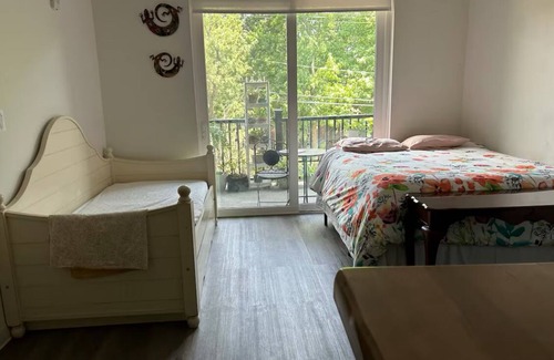Mill River Apartment | Chic 1-bedroom with WiFi, AC, fitness room in awesome New Haven