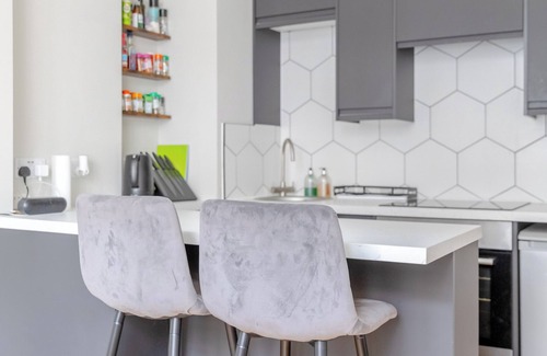 Holborn and Covent Garden Apartment | Chic 1BD Flat in the Centre of London