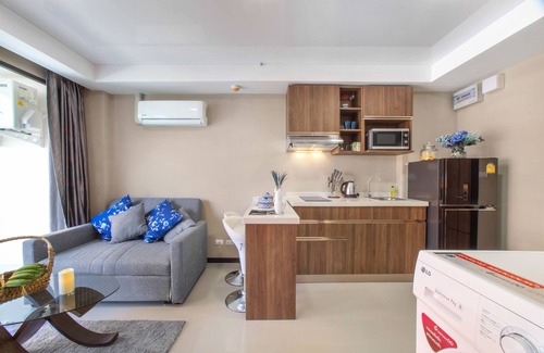 Nai Harn Apartment | Chic 1BR Condo Steps from Nai Harn S311