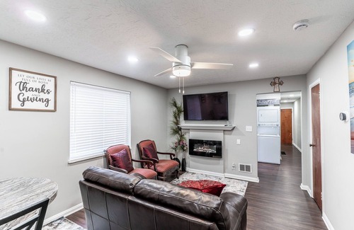 Kettering Apartment | Chic 2-bd Extended Stay Apt in fabulous Kettering.