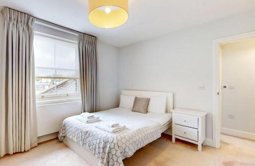 Brompton & Hans Town Apartment | Chic 2 bed flat Cadogan Square