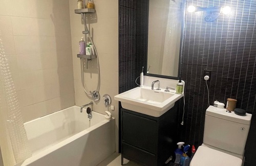 Bushwick Apartment | Chic 2-bedroom apartment with great amenities in vibrant Brooklyn
