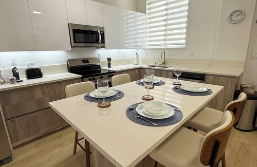East Little Havana Apartment | Chic 2-bedroom apartment in vibrant Miami near Brickell