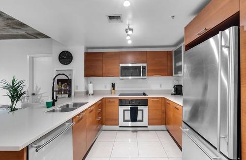 Midtown Apartment | Chic 2-bedroom apartment with AC, fitness room in fabulous Miami