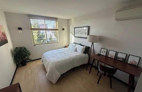 West Hollywood Condo | Chic 2-bedroom condo with WiFi, AC in lovely West Hollywood