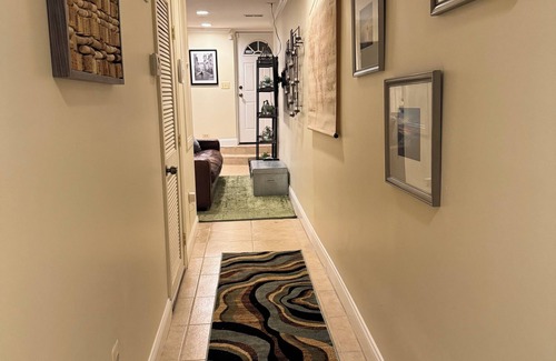 Park View House | Chic 2-bedroom townhome with WiFi and AC in vibrant Columbia Heights in DC