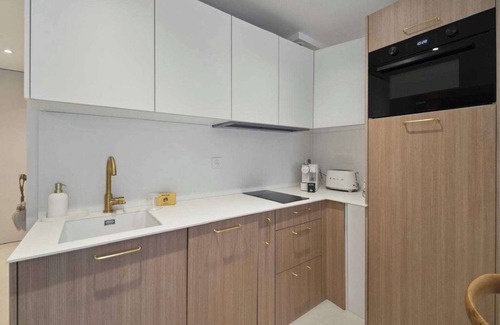 Saint-Tropez City Centre Apartment | Chic 2BR/4P Apartment – Saint-Tropez Lices