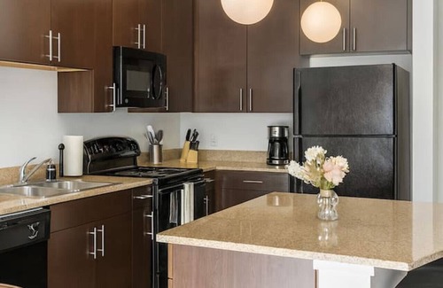 Five Points South Apartment | Chic 2BR Apartment | Prime Downtown Stay