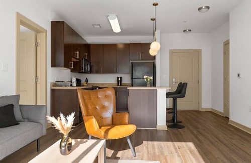 Five Points South Apartment | Chic 2BR Apartment | Prime Downtown Stay