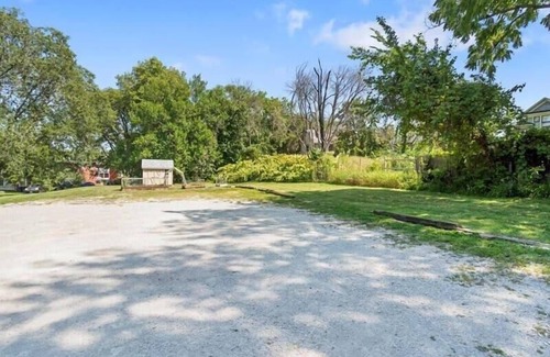 Des Moines House | Chic 2BR Duplex Free Parking near Hospitals