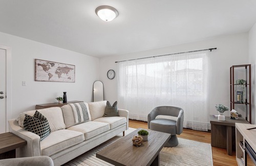 Des Plaines Apartment | Chic 2BR Retreat Near O’Hare + Free Parking