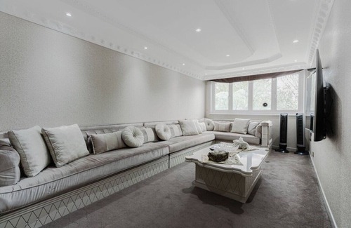 St. Johns Wood Apartment | Chic 3-BDR in Trendy London