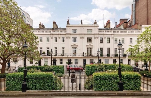 Westminster Apartment | Chic 3 Bed Belgravia Apartment with WiFi