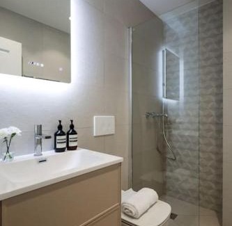 Colville Apartment | Chic 3 Bed Home in Notting Hill