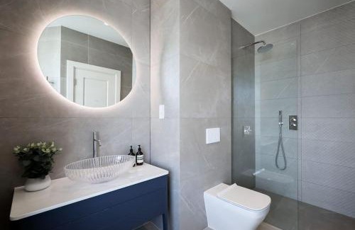 Colville Apartment | Chic 3 Bed Home in Notting Hill