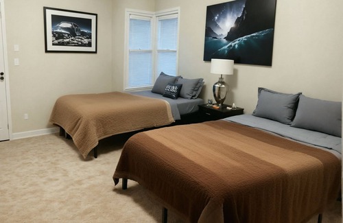 Hollywood Hotel | Chic 3BR Hollywood Oasis with Breathtaking Skyline Views