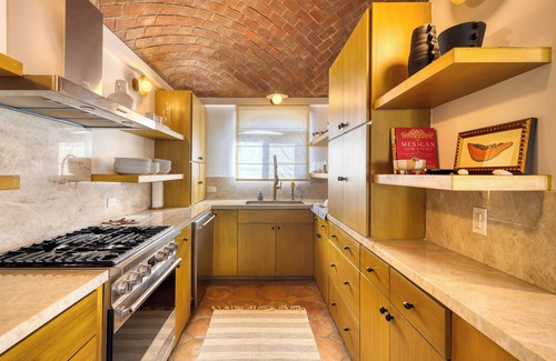 Mauricio Castro House | Chic 3BR Home w/Pool and a short walk into town