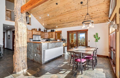 Fairplay Cabin | Chic 5bedroom 4.5bath Secluded Mountain Cabin