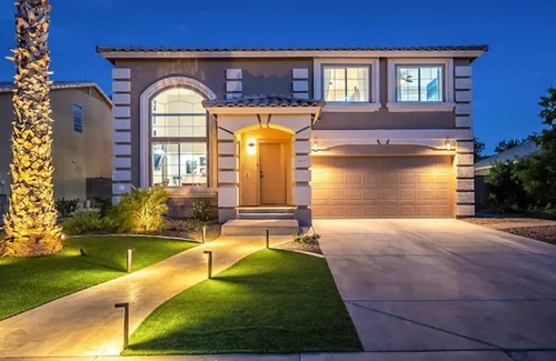 Paradise Valley House | CHIC 7BR/4Bath w/200k yard, Heated Pool, Arcade by Entertainment District-SC