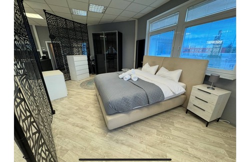 Rot Other | Chic air-conditioned studio apartment