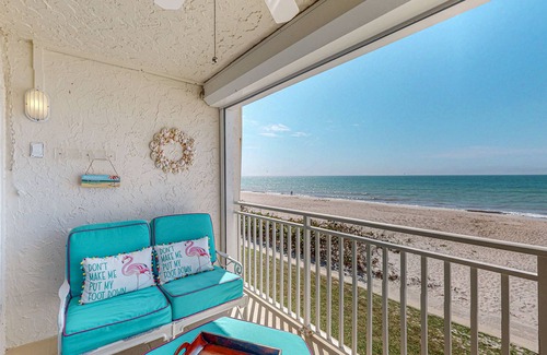 Belleair Beach Condo | Chic and comfortable Gulf front condo, snowbird and dog friendly, pool, beaches