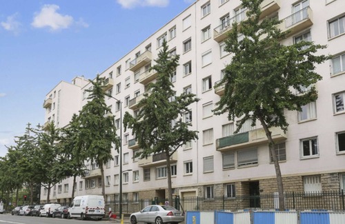 Bagneux Apartment | Chic and comfortable apart downtown