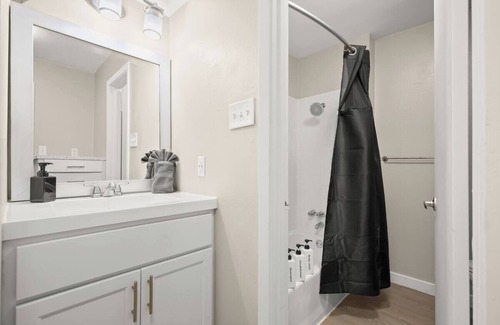 Allandale Apartment | Chic and Cozy Loft near Q2 Stadium & North ATX
