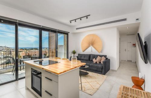 Florentin Apartment | Chic and fresh by Sea U TLV
