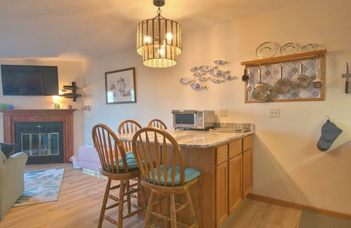 Bayfield Condo | Chic and Modern Beach Front Condo with Lake Views